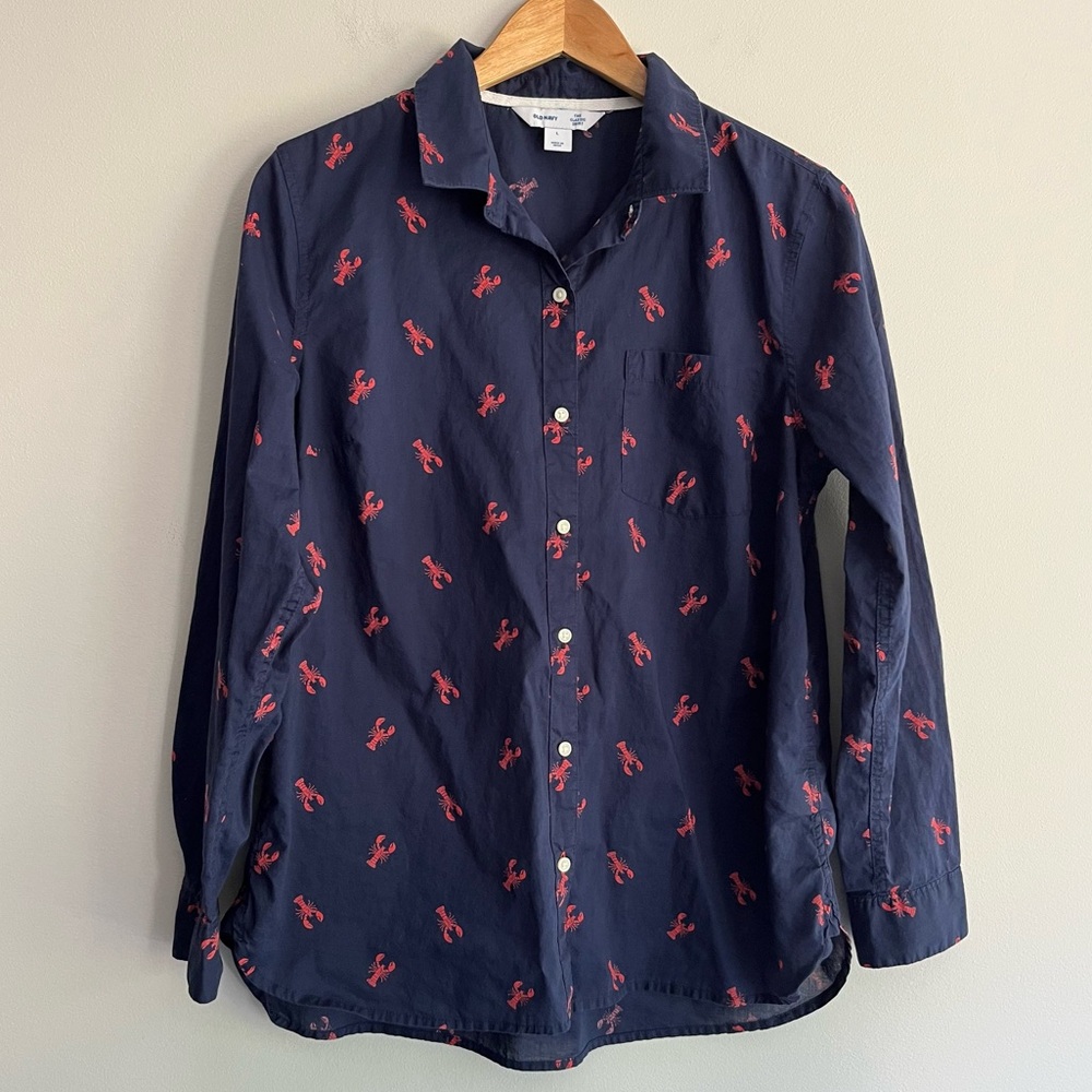 Old Navy Dark Blue Button Down Shirt with Red Lobster Design Large